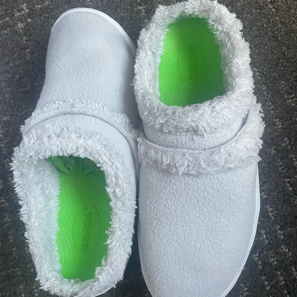 NEW OOCOOZIE SLIPPER - LIGHT GRAY SIZE 9 - Picture 7 of 7